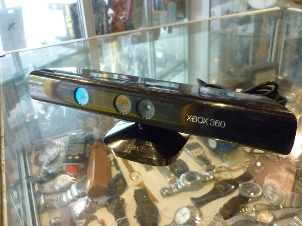 GENUINE MICROSOFT XBOX 360 KINECT SENSOR IN BLACK (1414) - AU STOCK ! - Image 2 of 4