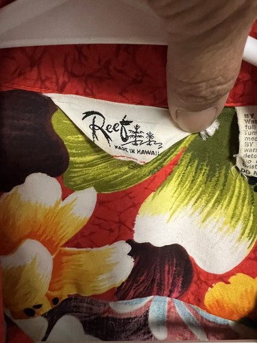 Vintage Hawaiian Shirt Men Small Reef USA Red Hibiscus Floral Welt Pocket 60s - Picture 4 of 5
