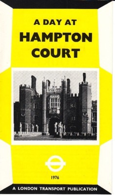 A Day at Hampton Court 1976 A London Transport Publication Vintage UK Brochure