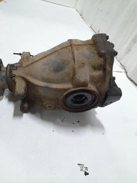 REAR DIFFERENTIAL CARRIER ASSEMBLY fits MERCEDES-BENZ E320 2004 - 2006 - Image 2 of 4