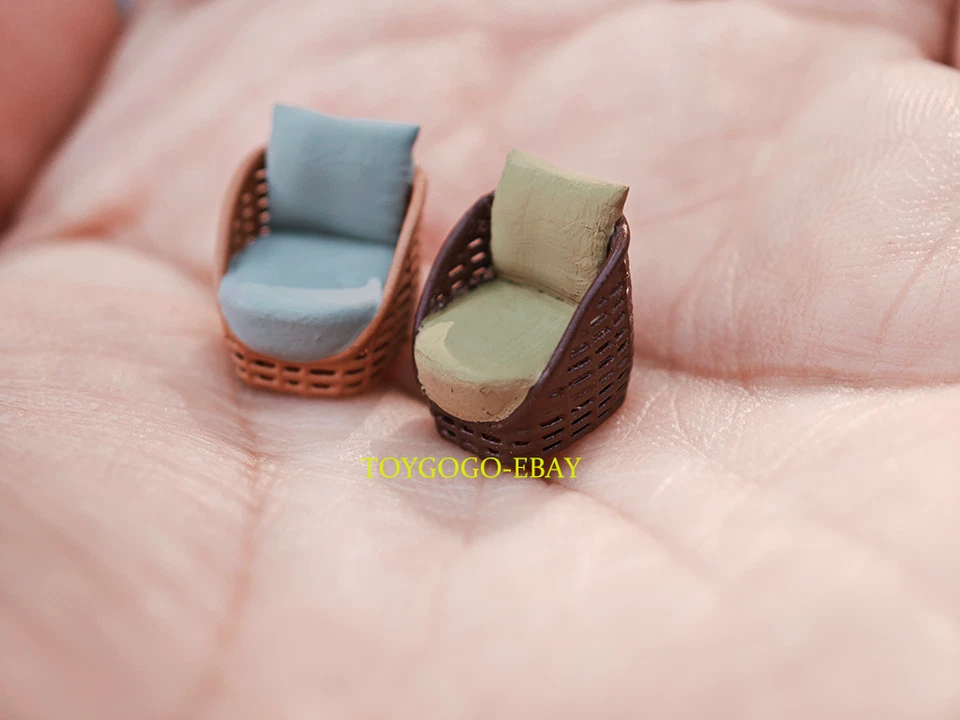 Ротанговый стол и стулья в масштабе 1:64 — набор для отдыха в гостинице гостиной на открытом воздухе - Изображение 3 из 4