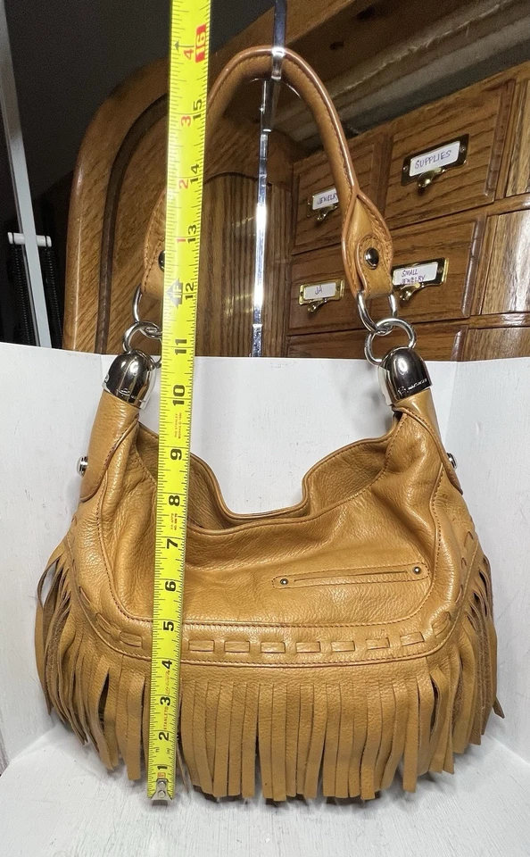 Bolso de Hombro Hobo Vintage B Makowsky Cuero Natural/Tostado Flecos Foto 3 de 4