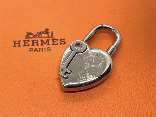 Charme Sac Hermès - Logo Touareg H - Argent 925 - Très Bon état - Occasion