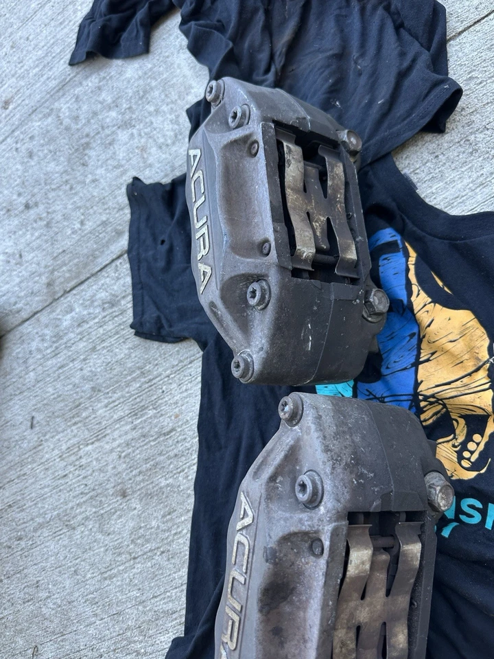 Juego de pinzas de freno delanteras base izquierda y derecha originales Acura TL 2004-2008 Foto 3 de 4