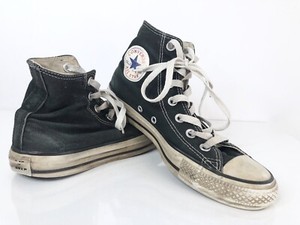 CONVERSE Distressed Black Chuck Taylor 