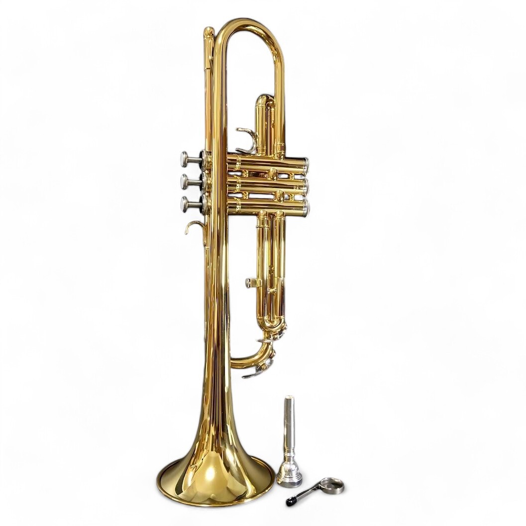 Yamaha YTR-2330 Trumpet standard model Bb Gold Lacquer & Hard Case