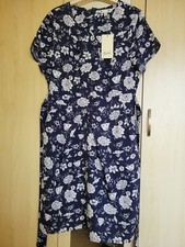 Yumi Dress  Floral Navy 14 BNWT