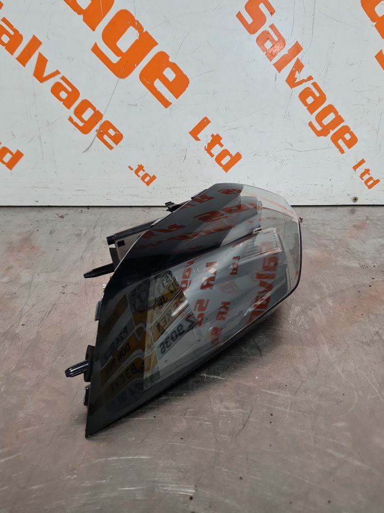 23-24 PEUGEOT 2008 MK2 REAR TAIL LIGHT PASSENGER NEAR LEFT SIDE 