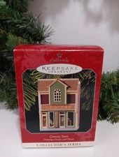 Hallmark 1998 #15 Nostalgic Houses & Shops Grocery Store Keepsake Ornament 