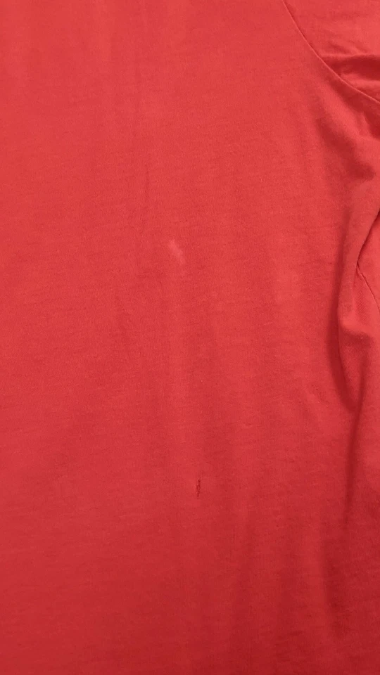 Camiseta DKNY Hombre Talla M Roja con Diseño Floral Marfil Cuello en V Foto 4 de 4