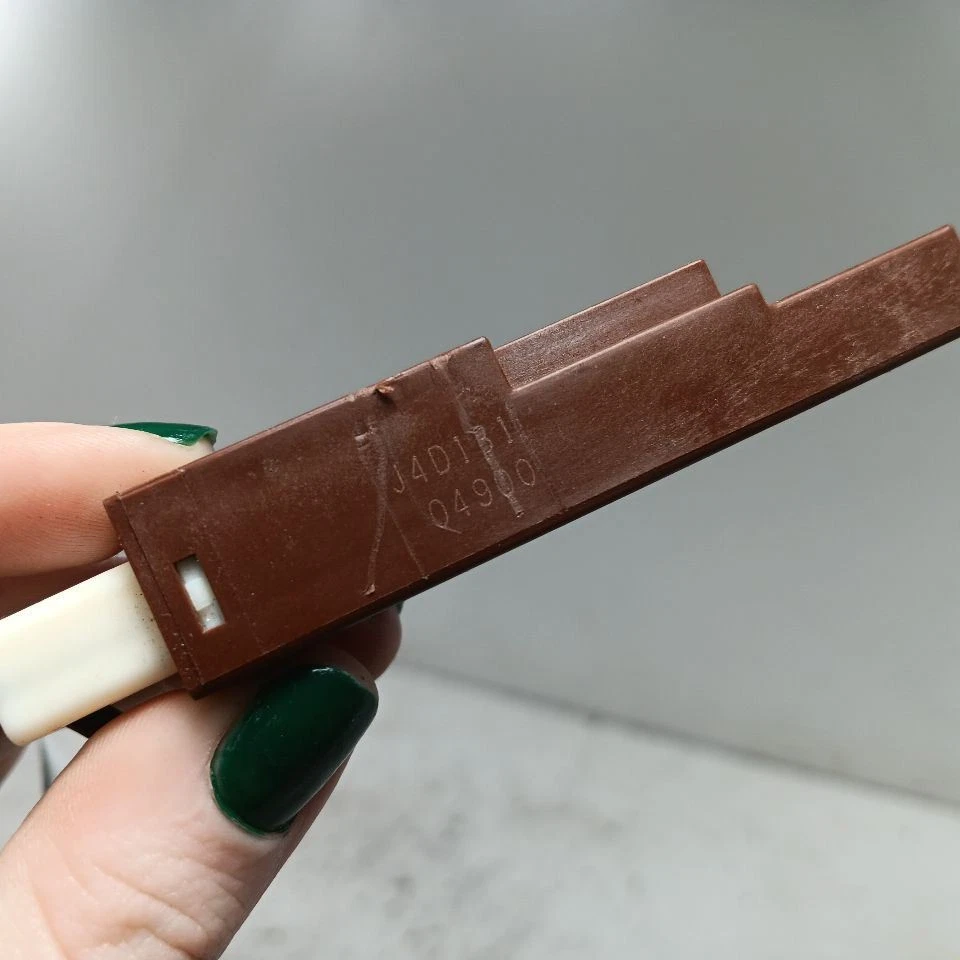 Módulo de antena de entrada sin llave Toyota Prius C {J4D13104900} 2017 2016 2015 2014 Foto 3 de 4