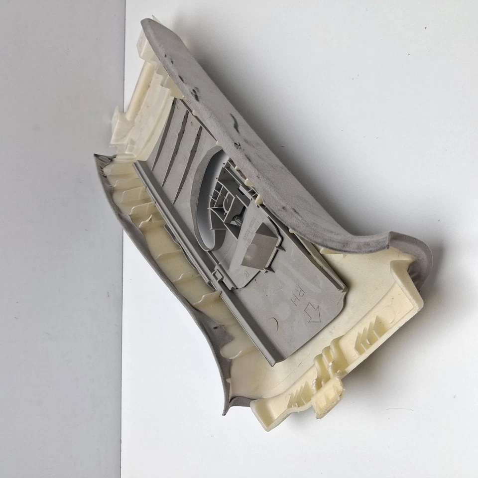 2007-2010 Toyota RAV4 A Pillar Trim 7325553010 - Image 3 of 4