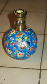LONGWY : TRES BELLE LAMPE BERGER EN FAÏENCE A DECOR DE FLEURS DE POMMIER SIGNEE