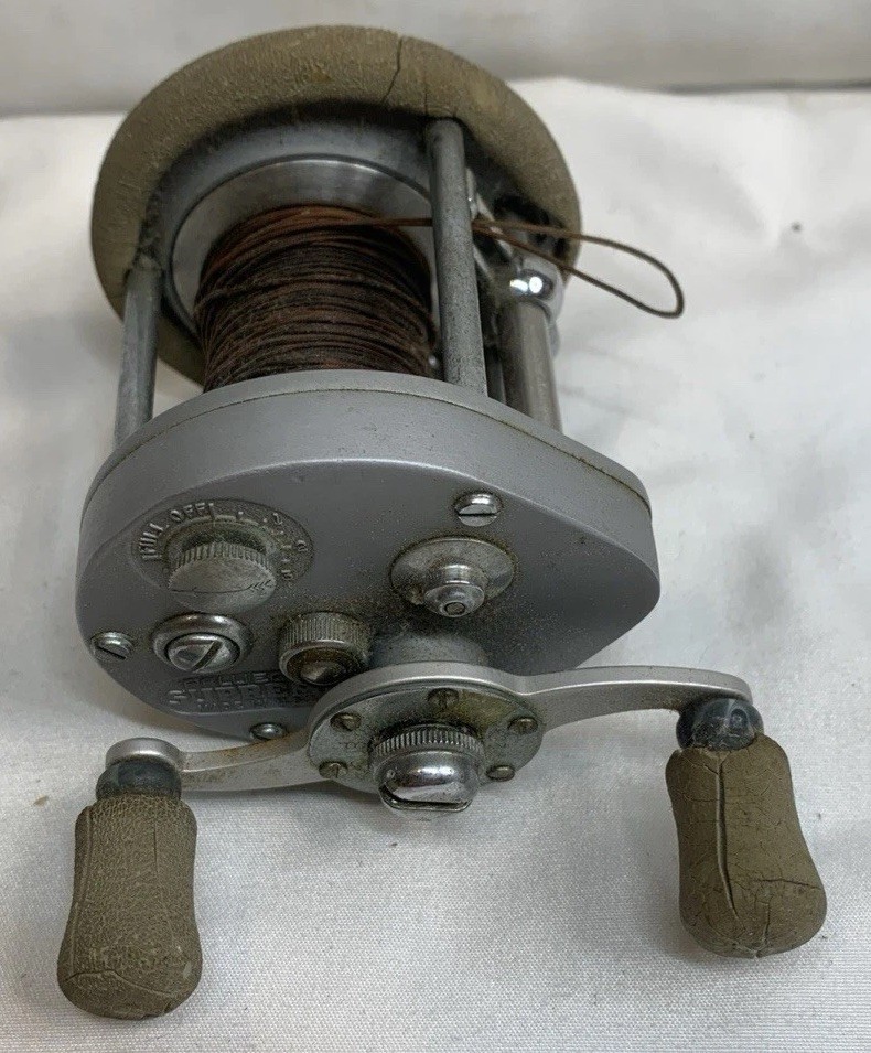 Pflueger Supreme No 1573 Vintage Fishing Reel In The Orginial Box