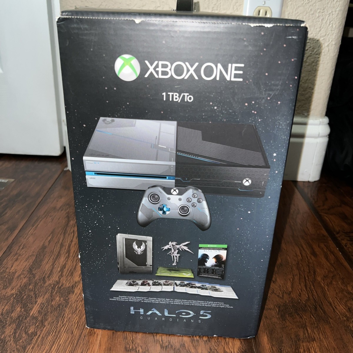 Xbox One Limited Edition Halo 5 Guardians 1TB Console W/Original 