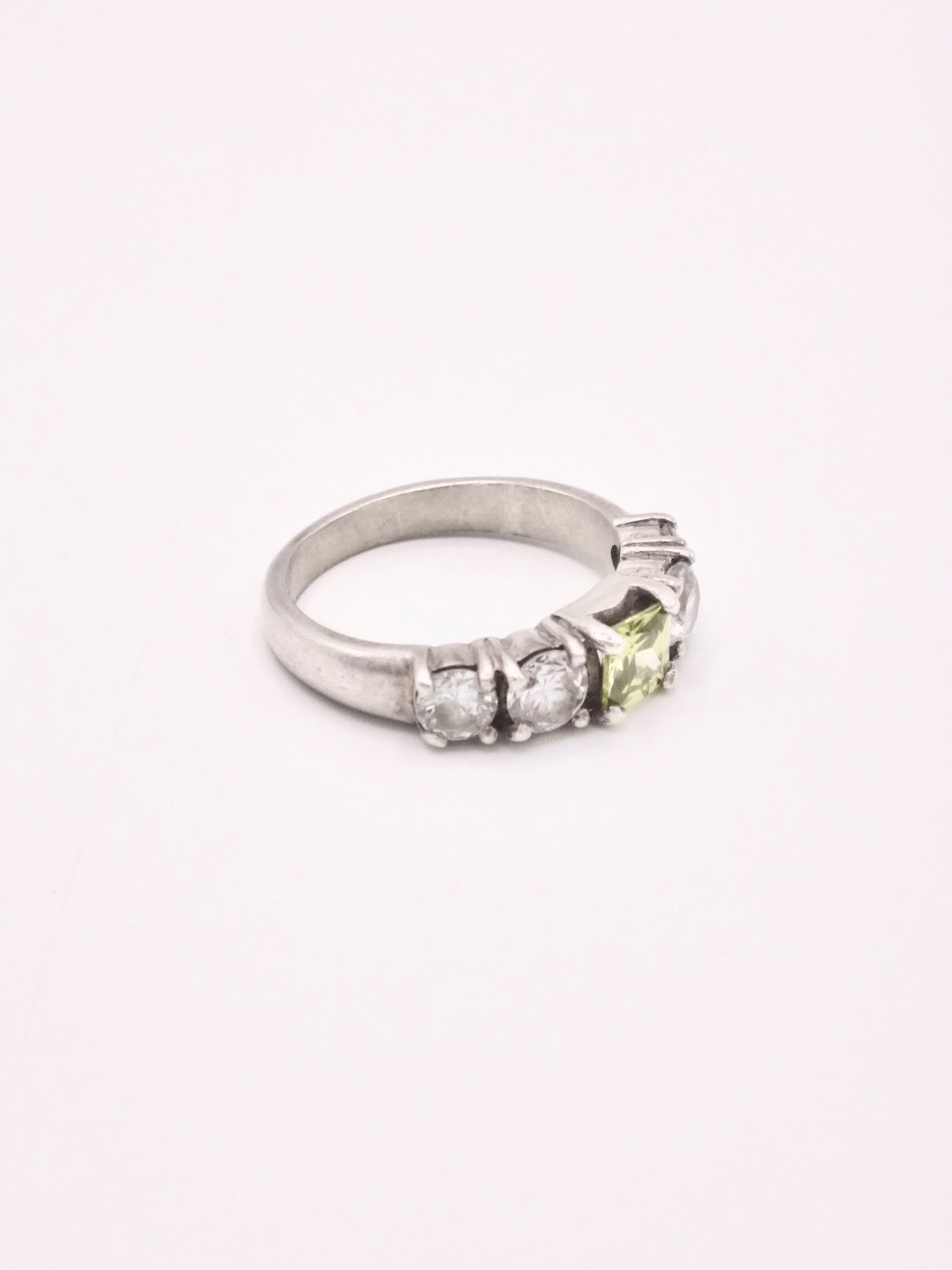 Solid Silver Ring Set with Peridot and Zircons - image 3