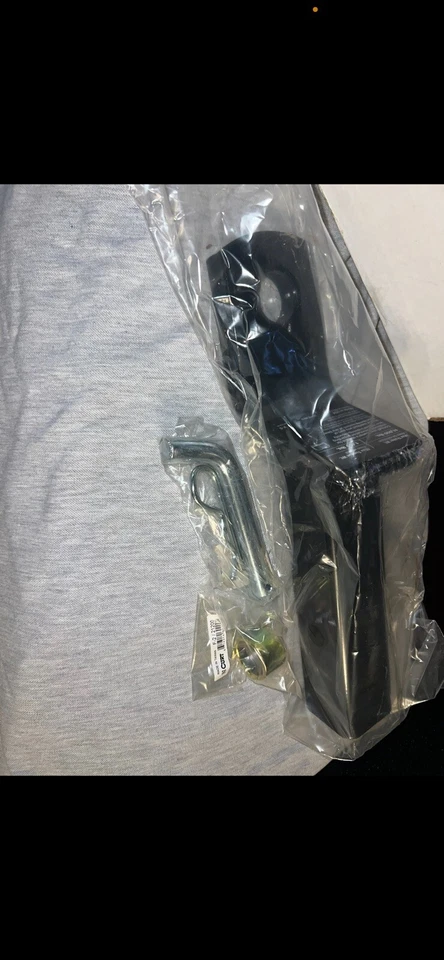 Toyota Tundra, montaje de bola Sequoia Foto 4 de 4