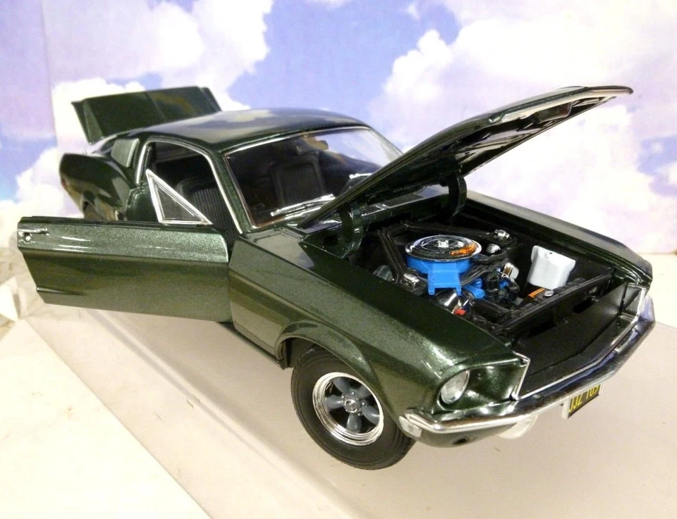 GREENLIGHT DIECAST 1/18 "BULLITT" 1968 FORD MUSTANG GT FASTBACK STEVE MCQUEEN - Image 3 of 4