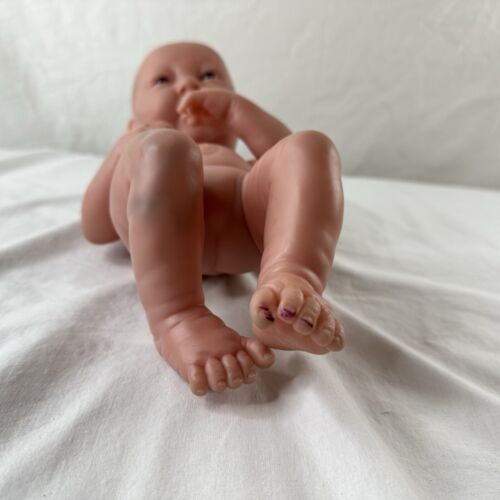 Berenguer Realistic Newborn Lifelike Baby Girl Doll Babydoll 22-07 Blue Eyes - Picture 3 of 13