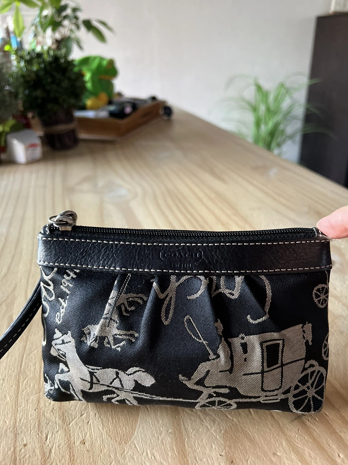 borsa piccola da polso coach nera e grigia