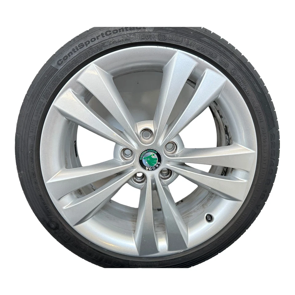 Kompletträder Sommerreifen 7,5x18 ET51 Alufelgen Skoda Octavia RS 1Z 1Z0601025AJ - Bild 4 von 4