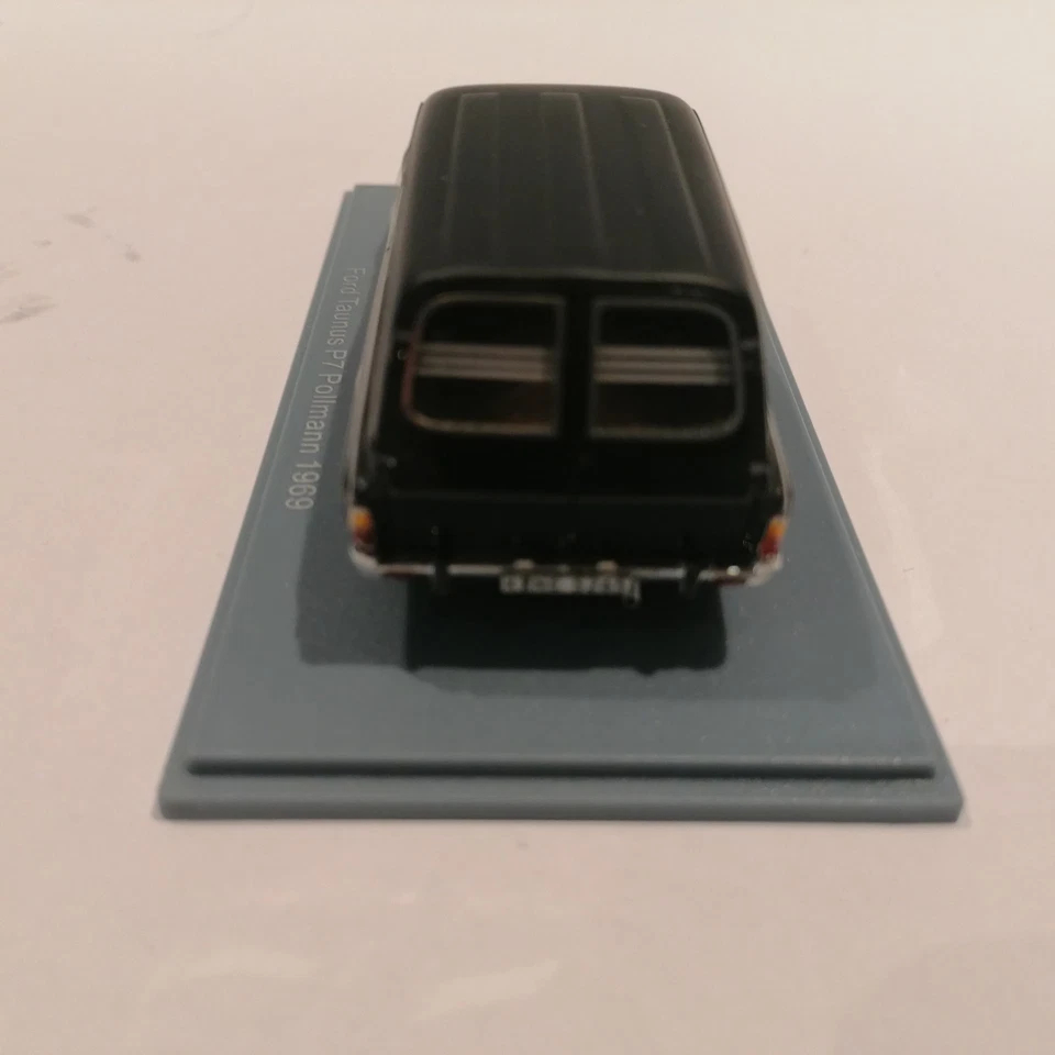 Ford Taunus P7 Pullmann 1969 modelos a escala Neo 1:43 fúnebre con estuche Foto 4 de 4