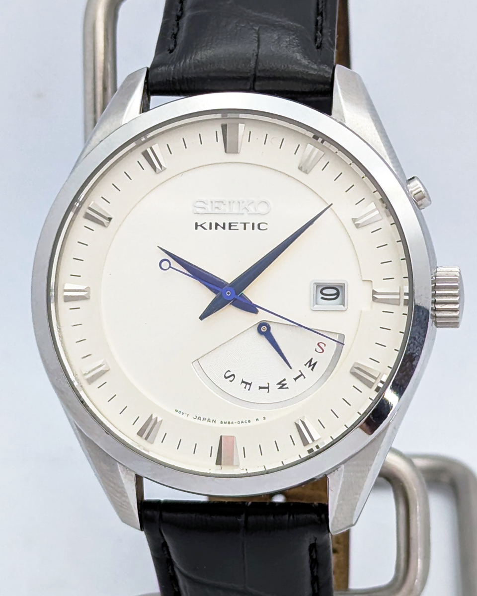 【難有】SEIKO KINETIC 腕時計 5M84-0AB0 セイコー Seiko Kinetic 5M84-0AB0 Retrograde Day White Dial 100M | New