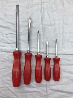 Snap on Red set of five hard handle rare Screwdrivers SDD USA