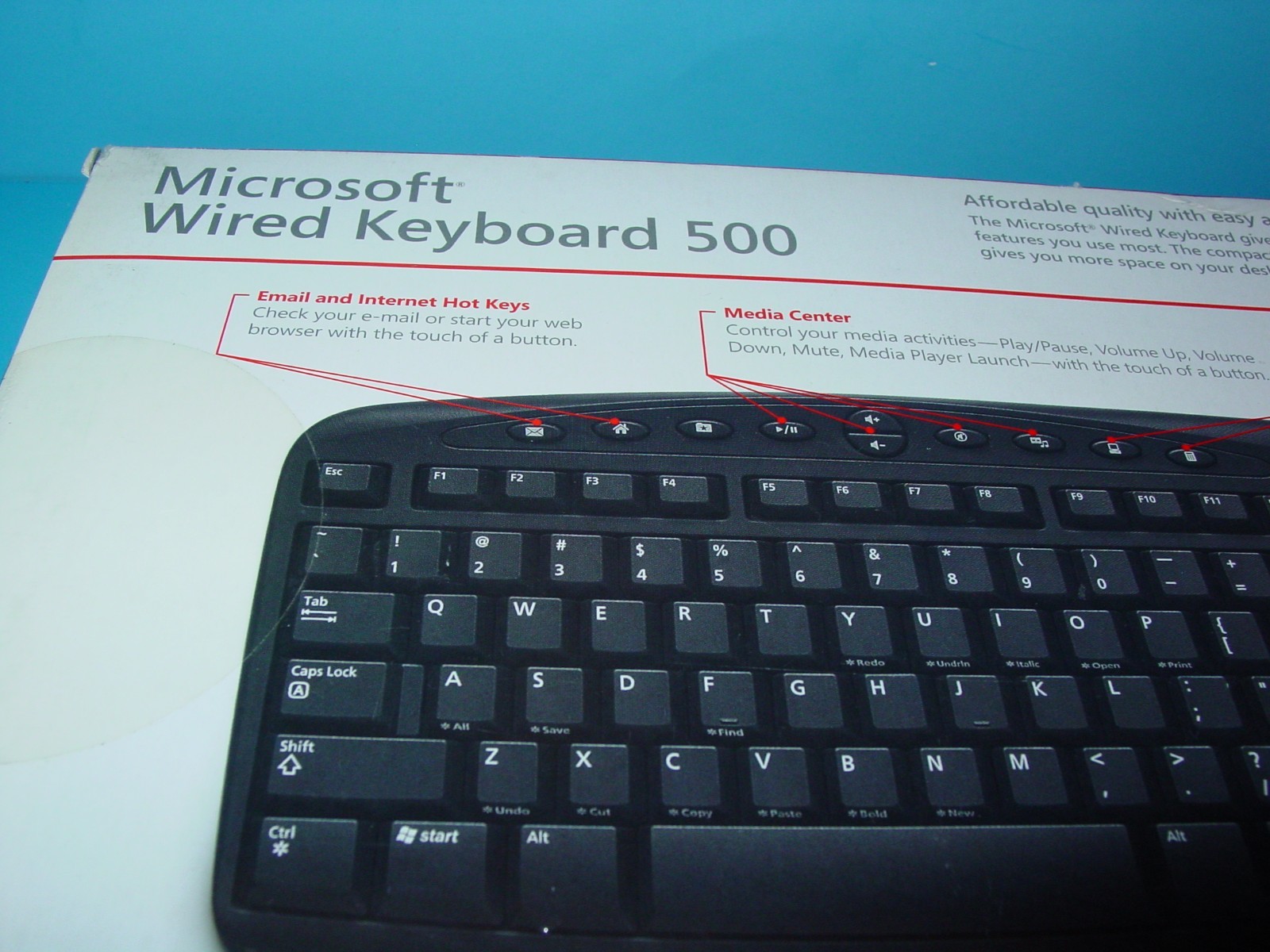 Microsoft Wired Keyboard 500 RT2300 PC PS/2 Open Box