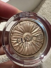 Clinique Cheek Pop Highlighter in Gold Celebration Pop New