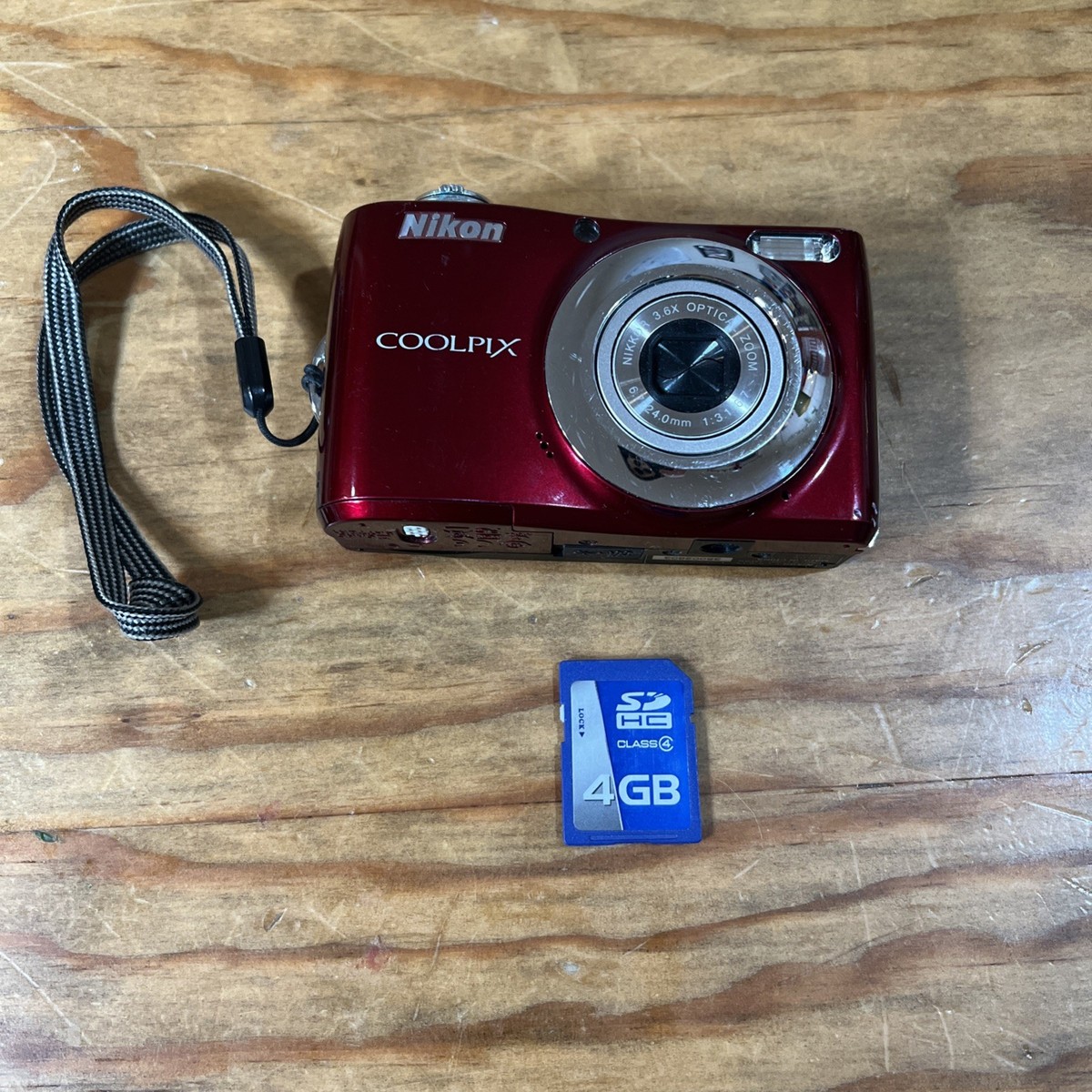 Nikon Coolpix L22 Digital Camera, 3.6x OZ Red (Camera + 4G SD Card