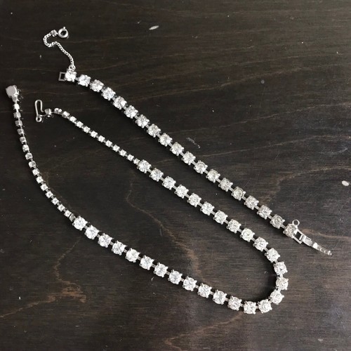 Vintage Round Brilliant Cut Rhinestone Necklace & Bracelet Demi Parure Set - Foto 4 di 9
