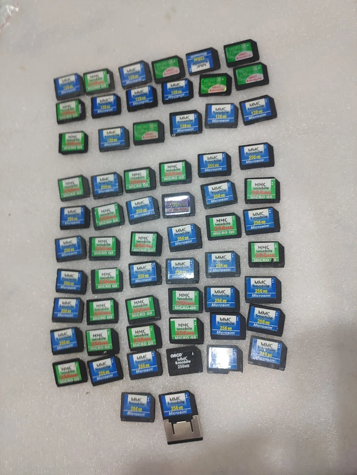 Lot of 44 RS Multimedia 128MB Card & 18 x 128MB RS-MMC MMC Mobile - Image 3 of 4