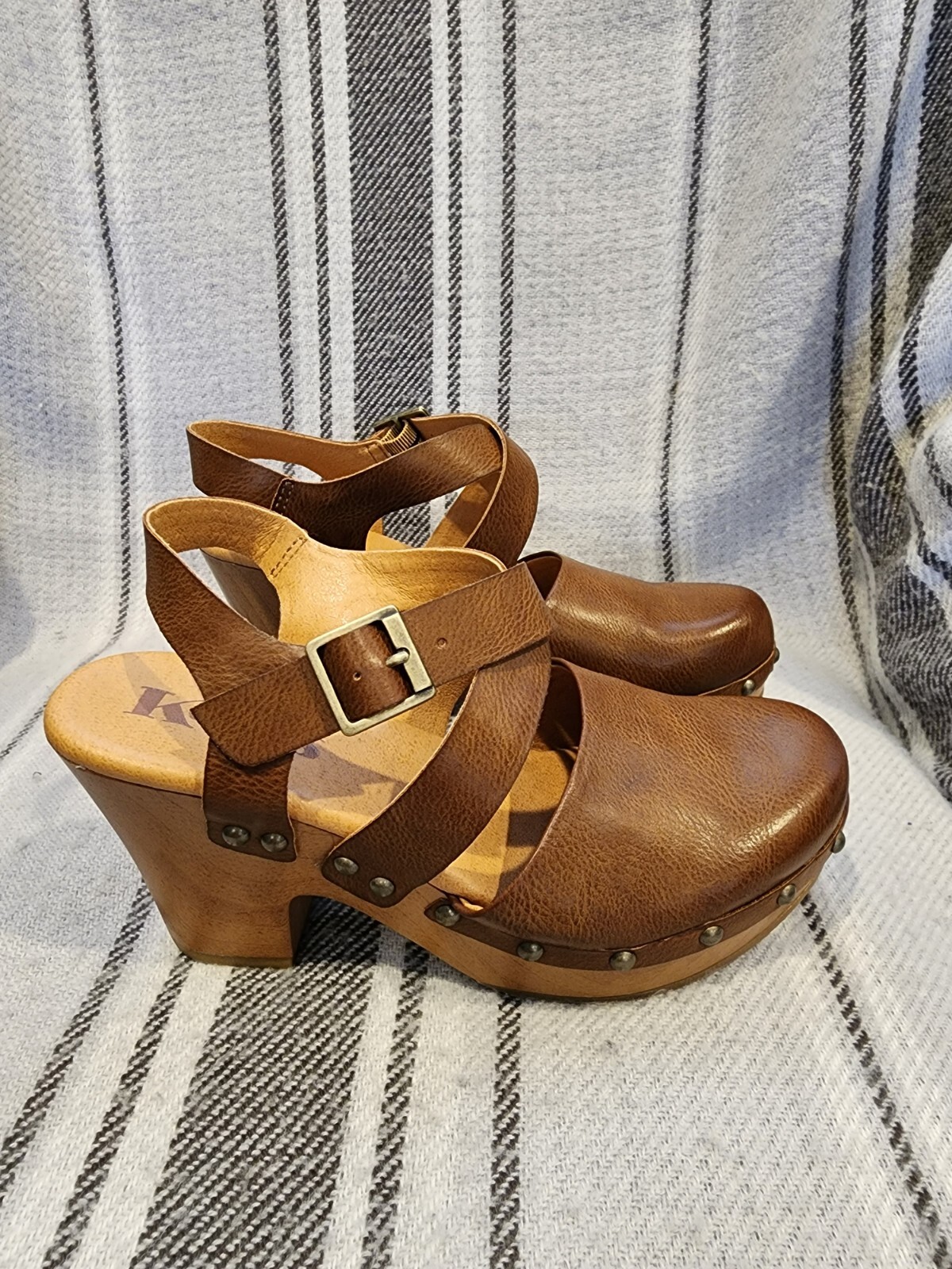 Korks Womens Abloom Platform Studded Clogs Size 11 Brown Leather Wedges