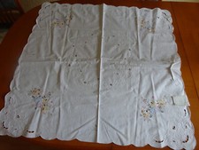 Frühlingstischdecke.  Ostern - Mitteltischdecke. Stickarbeit.