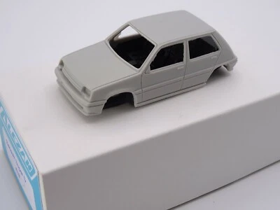 ALEZAN MODELS . 1/43 . RENAULT SUPER 5 FIVE . 5 PORTES . 1988 . - Photo 1/3