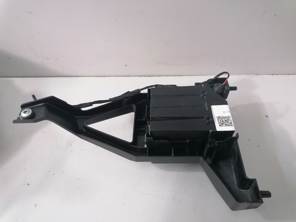 BMW 5 G30 G38 7 G11 G12 Alarm Siren with Bracket 2017 2622687 