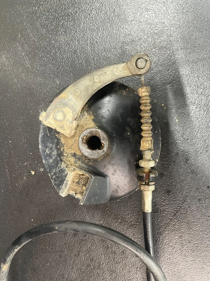 2001-2013 HONDA XR100 R CRF100 OEM PANEL DE FRENO DELANTERO JUEGO DE ZAPATAS BRAZO NECESITA ZAPATOS Foto 2 de 4