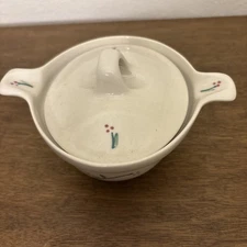 Hartstone USA Pottery Provincial Posy Lidded Handled Casserole Covered Ramekin