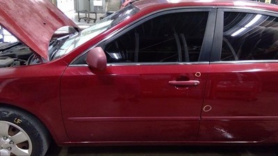 Used Front Left Door Assembly Front fits: 2007 Kia Optima electric VIN E 5th dig