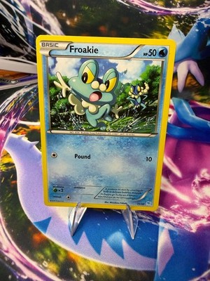 FROAKIE (11) 11/30 XY TRAINER KIT: PIKACHU LIBRE & SUICUNE Common Pokemon