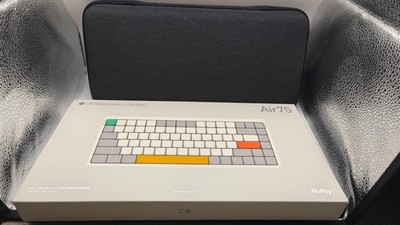 nuphy Air75 V2 Portable Wireless Keyboard White Gateron Red Switch + Hardcase