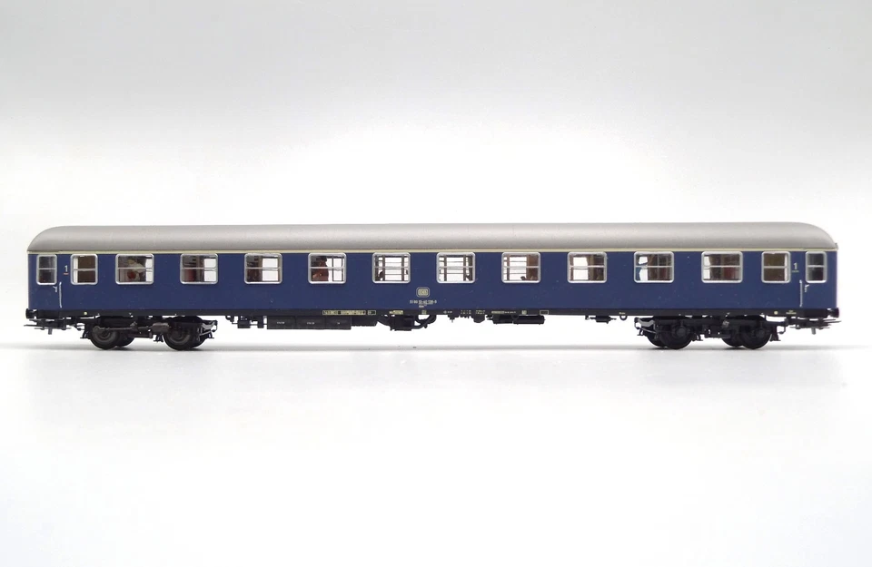 ADE 300403/9 Abteilwagen Aüm 202 Nr. 51 80 10 - 40138 - 9