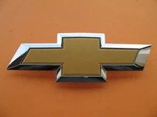 2016-2018 CHEVY SILVERADO FRONT GRILLE EMBLEM BADGE LOGO SIGN OEM 16 17 18 13547