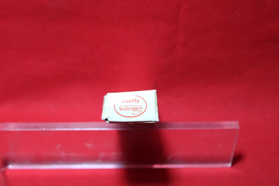 CUCHILLO GRÚA BESO ORIGINAL ALEMANIA NUEVO STOCK ANTIGUO KC0030 3 HOJAS INOXIDABLE Foto 3 de 4