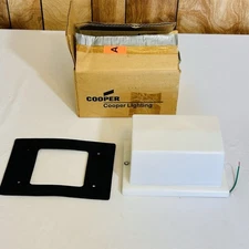 One (1) 4PK50 Cooper Lighting Fixture W/ Gasket Unused New Old Stock