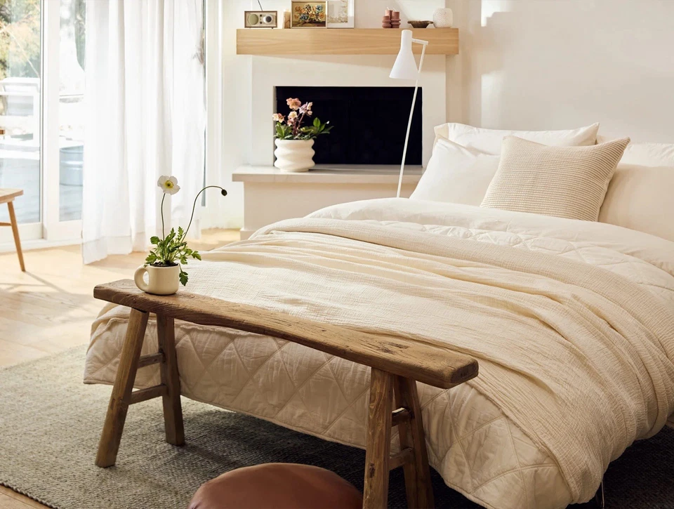 Funda nórdica Coyuchi orgánica de percal arrugada - Reina, sin teñir Foto 2 de 3