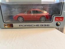 Sun Star Porsche 996 Red Die Cast 1:18 Scale New in Box