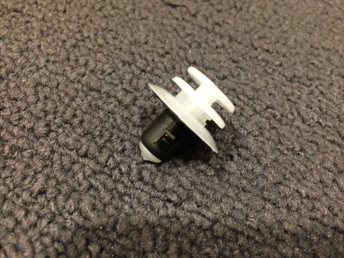 PONTIAC G8 GXP HOLDEN VE PONTIAC GTO COWL / LOWER SKUTTLE CLIPS - Bild 5 von 11