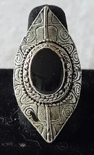 Silver Tone Cocktail Ring W/Black Colored Stone Size 8.5 Adjustable J10-1068